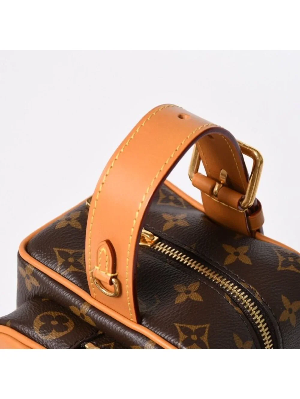 Louis Vuitton Locker Dopp Kit Cargo Clutch Handbag Brown Gold